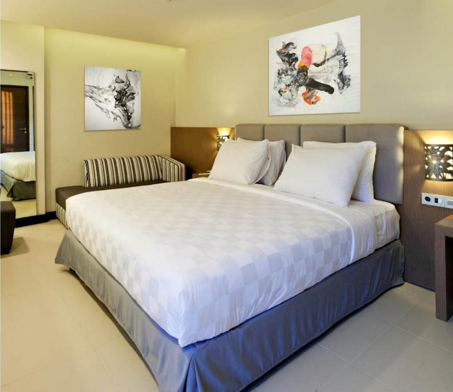 Euphoria Hotel Legian  Room photo