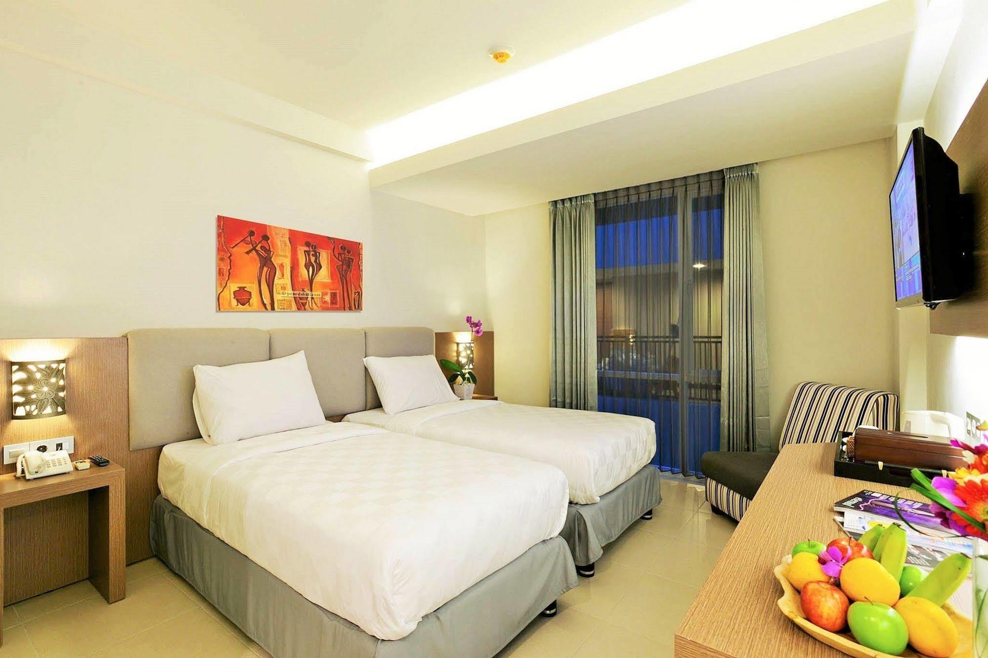 Euphoria Hotel Legian  Exterior photo
