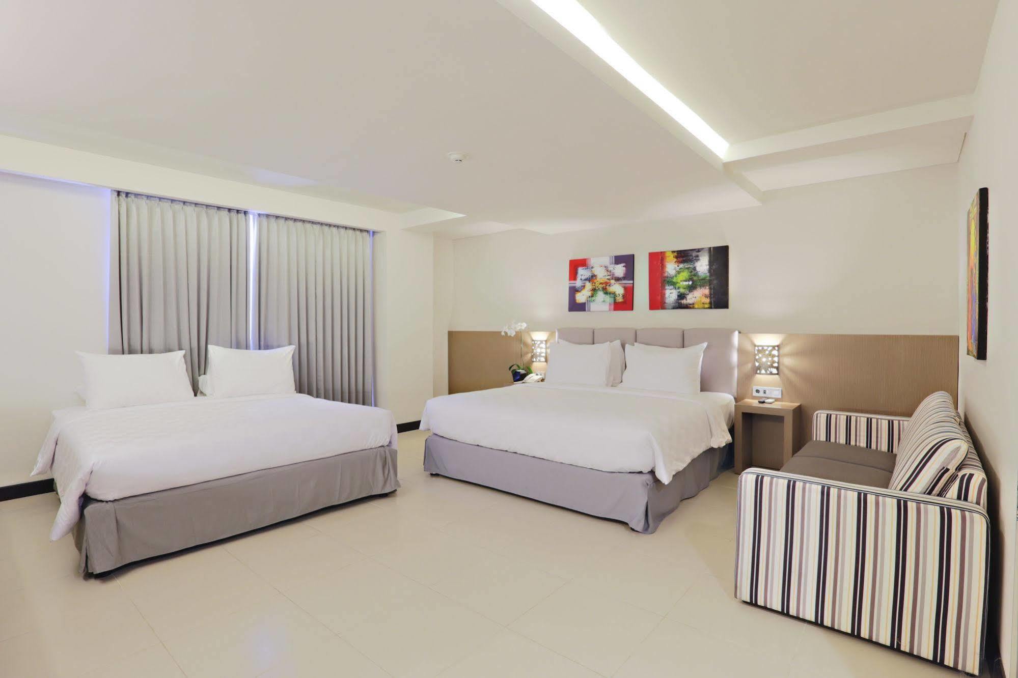 Euphoria Hotel Legian  Exterior photo
